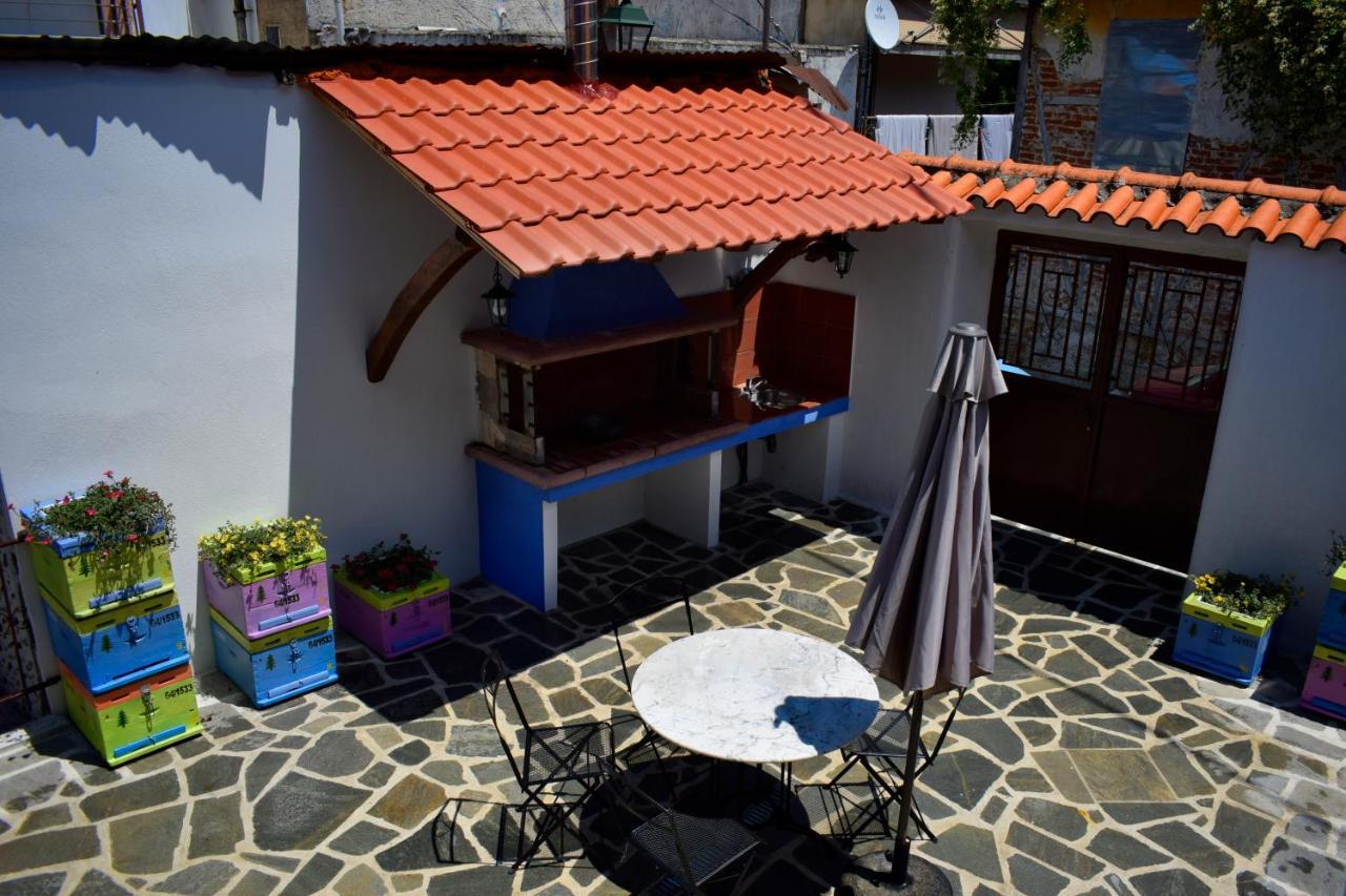 Renovated Old Manor House With Yard Villa อาร์ไนยา ภายนอก รูปภาพ