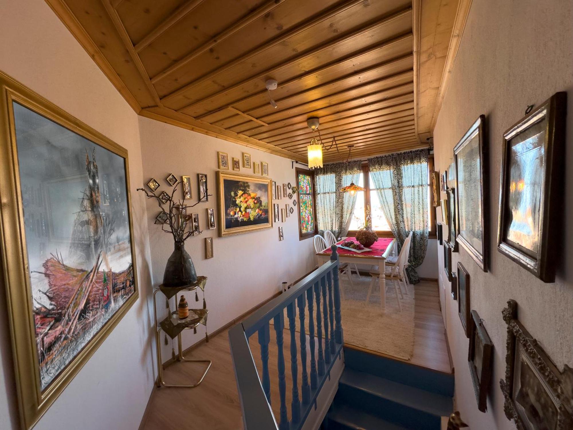 Renovated Old Manor House With Yard Villa อาร์ไนยา ภายนอก รูปภาพ